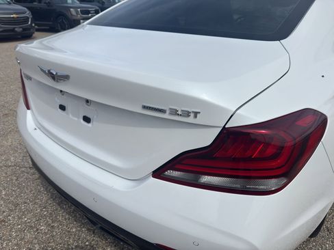 Used 2021 Genesis G70 3.3T w/ Sport Package image 10