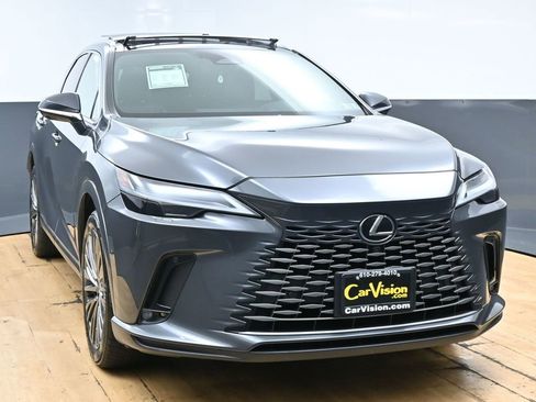 Used 2025 Lexus RX 350 w/ Convenience Package image 4