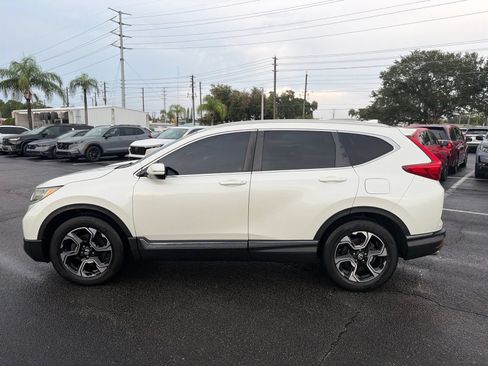 Used 2017 Honda CR-V Touring image 4