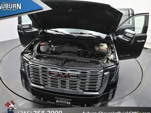 Used 2024 GMC Sierra 2500 Denali w/ Denali Reserve Package image 28