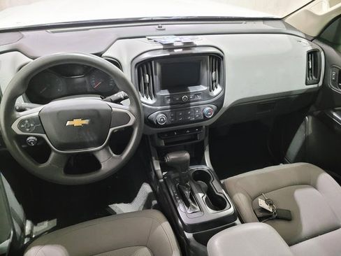 Used 2021 Chevrolet Colorado W/T w/ WT Convenience Package image 4