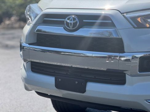 Used 2022 Toyota 4Runner Limited image 9