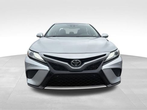 Used 2018 Toyota Camry XSE FWD image 8