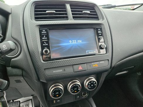 Used 2024 Mitsubishi Outlander Sport ES AWD/4WD image 21