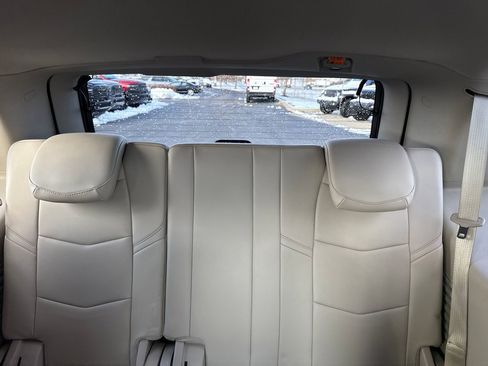 Used 2016 Cadillac Escalade Premium image 16