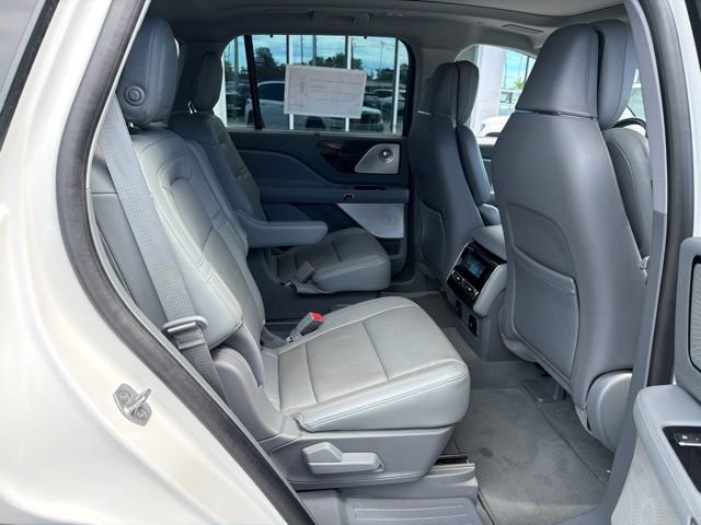 Certified 2020 Lincoln Aviator Reserve w/ Equipment Group 202A AWD/4WD image 21