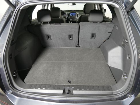 Used 2023 Chevrolet Equinox LT AWD/4WD image 18
