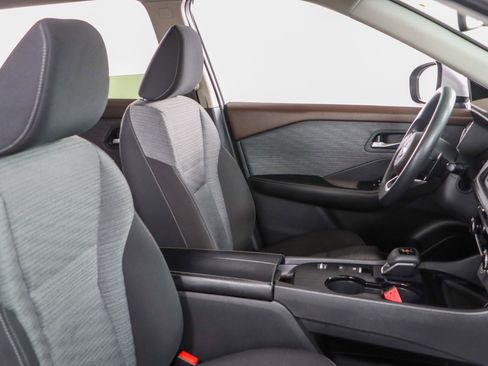 Used 2023 Nissan Rogue SV FWD image 26