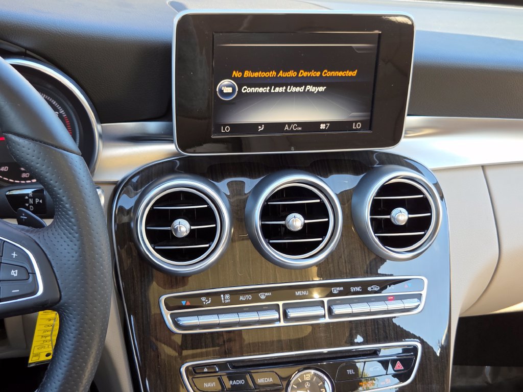 Used 2015 Mercedes-Benz C 300 4MATIC Sedan image 34