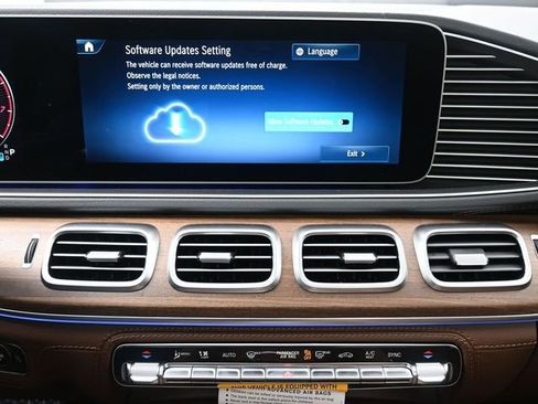 New 2026 Mercedes-Benz GLE 450 4MATIC Coupe image 11