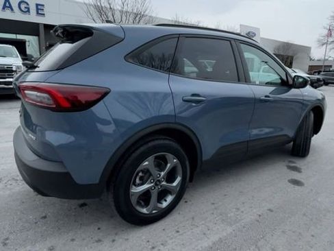 Used 2025 Ford Escape ST-Line Select image 2