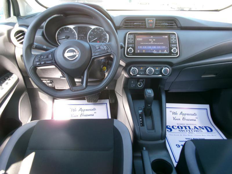 Used 2025 Nissan Versa S FWD image 5