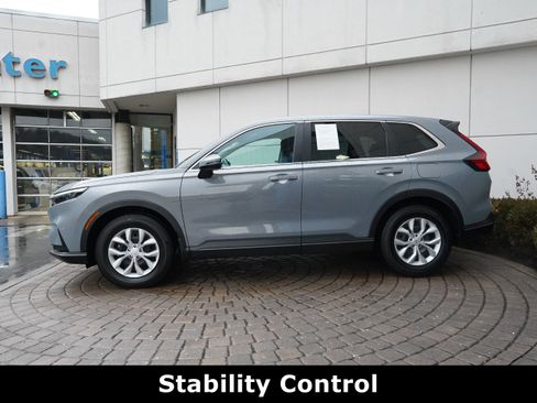 Used 2025 Honda CR-V LX image 18