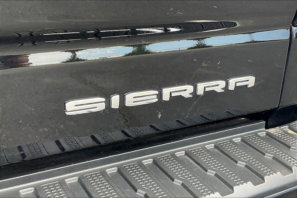 Used 2024 GMC Sierra 1500 Denali w/ Denali Reserve Package AWD/4WD image 24