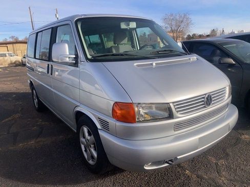 Used 2003 Volkswagen Eurovan MV image 2