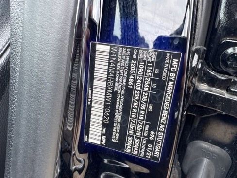 Used 2021 Mercedes-Benz GLB 250 4MATIC image 8