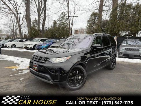 Used 2018 Land Rover Discovery SE image 1