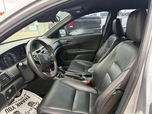 Used 2017 Honda Accord Sport Special Edition image 9