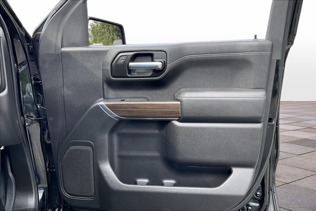 Used 2021 Chevrolet Silverado 1500 RST AWD/4WD image 25