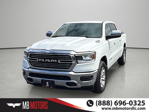 Used 2023 RAM 1500 Laramie AWD/4WD image 1