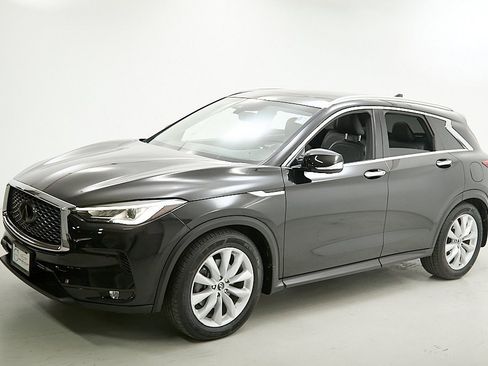 Used 2019 INFINITI QX50 Essential w/ Premium Heat Package image 6