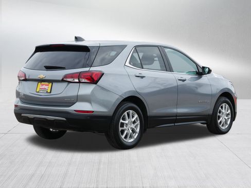 Used 2024 Chevrolet Equinox LT w/ LPO, Floor Liner Package image 7