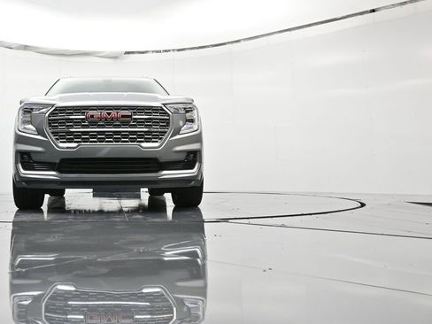 Used 2023 GMC Terrain Denali image 38