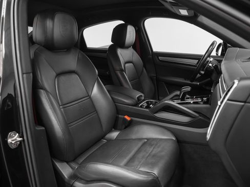 Certified 2022 Porsche Cayenne Platinum Edition AWD/4WD image 22