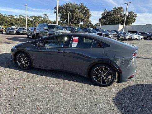 New 2026 Toyota Prius Limited FWD image 4
