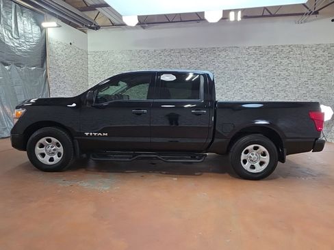 Used 2021 Nissan Titan S w/ S Utility Package image 4
