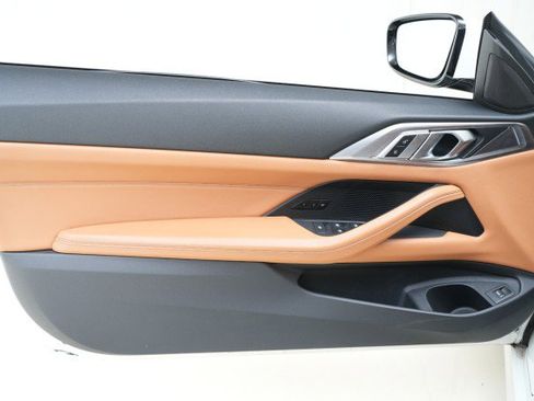 Used 2024 BMW 430i Convertible image 35