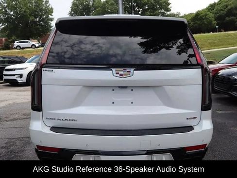 Used 2023 Cadillac Escalade V AWD/4WD image 6