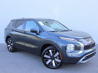 New 2025 Mitsubishi Outlander SE