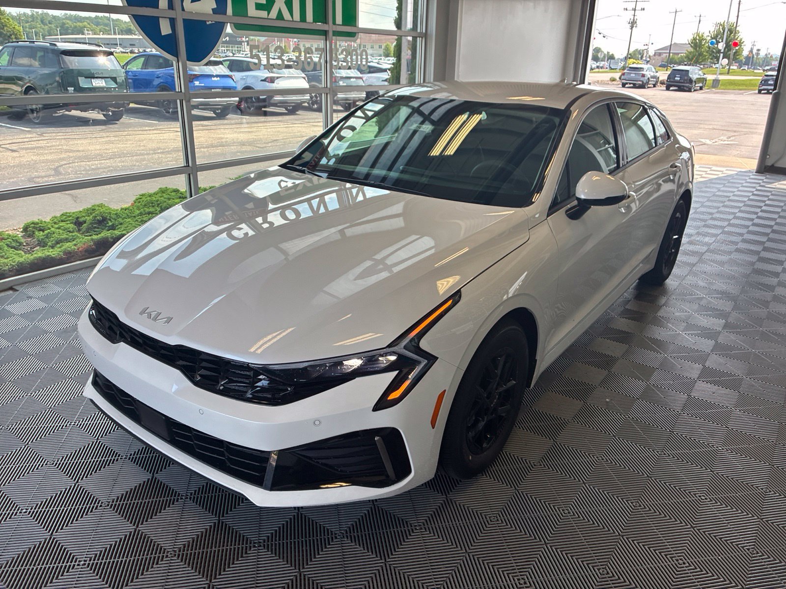 New 2026 Kia K5 LXS FWD image 3