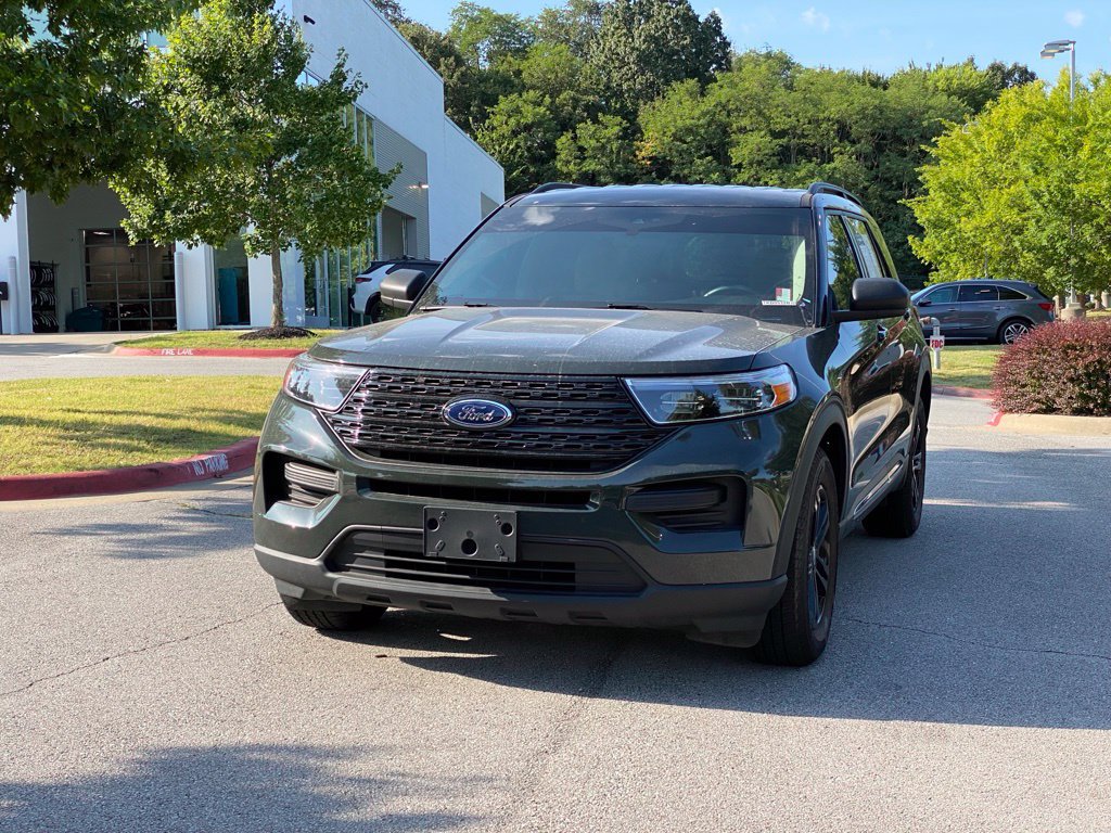 Used 2023 Ford Explorer XLT RWD image 3