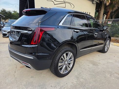 Used 2024 Cadillac XT5 Premium Luxury w/ Technology Package FWD image 5