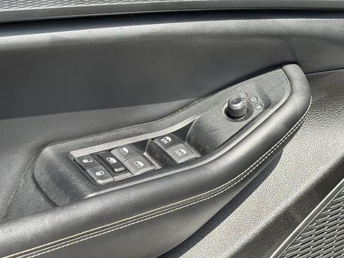 Used 2024 Jeep Grand Cherokee L Laredo AWD/4WD image 27