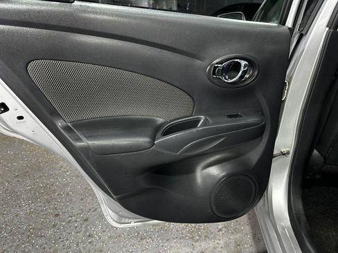 Used 2016 Nissan Versa SV FWD image 17