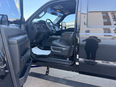 Used 2015 Ford F250 Platinum w/ FX4 Off-Road Package image 11