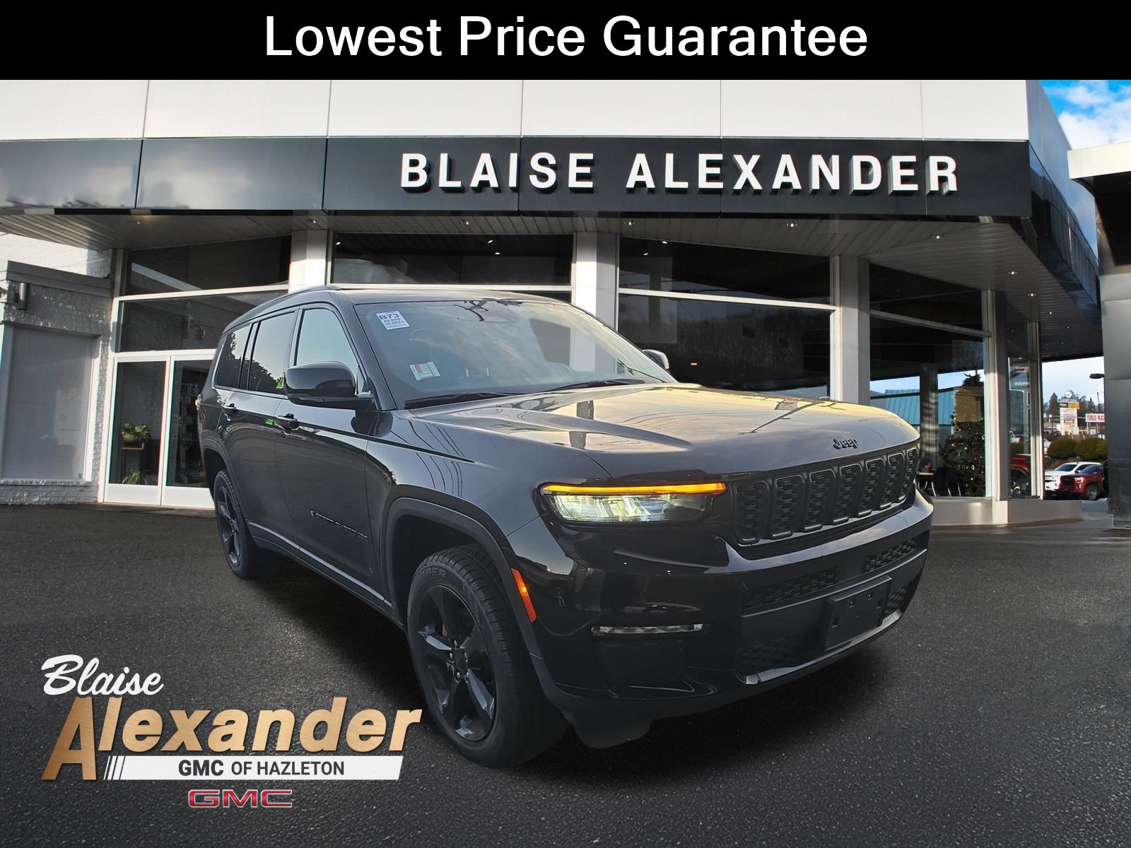 Used 2023 Jeep Grand Cherokee L Limited w/ Black Appearance Package AWD/4WD image 1