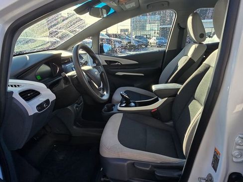 Used 2020 Chevrolet Bolt LT image 23
