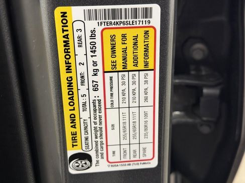 Used 2025 Ford Ranger Lariat w/ Trailer Tow Package image 40