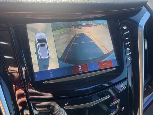 Used 2019 Cadillac Escalade ESV Luxury image 14