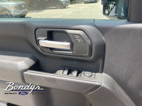 Used 2025 Chevrolet Silverado 2500 Custom w/ Custom Value Package AWD/4WD image 8