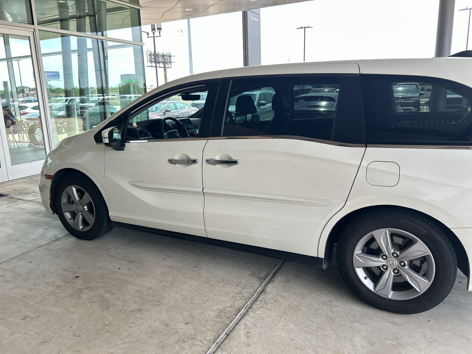 Used 2018 Honda Odyssey EX-L image 5