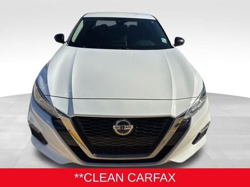 Used 2022 Nissan Altima 2.5 SR image 2