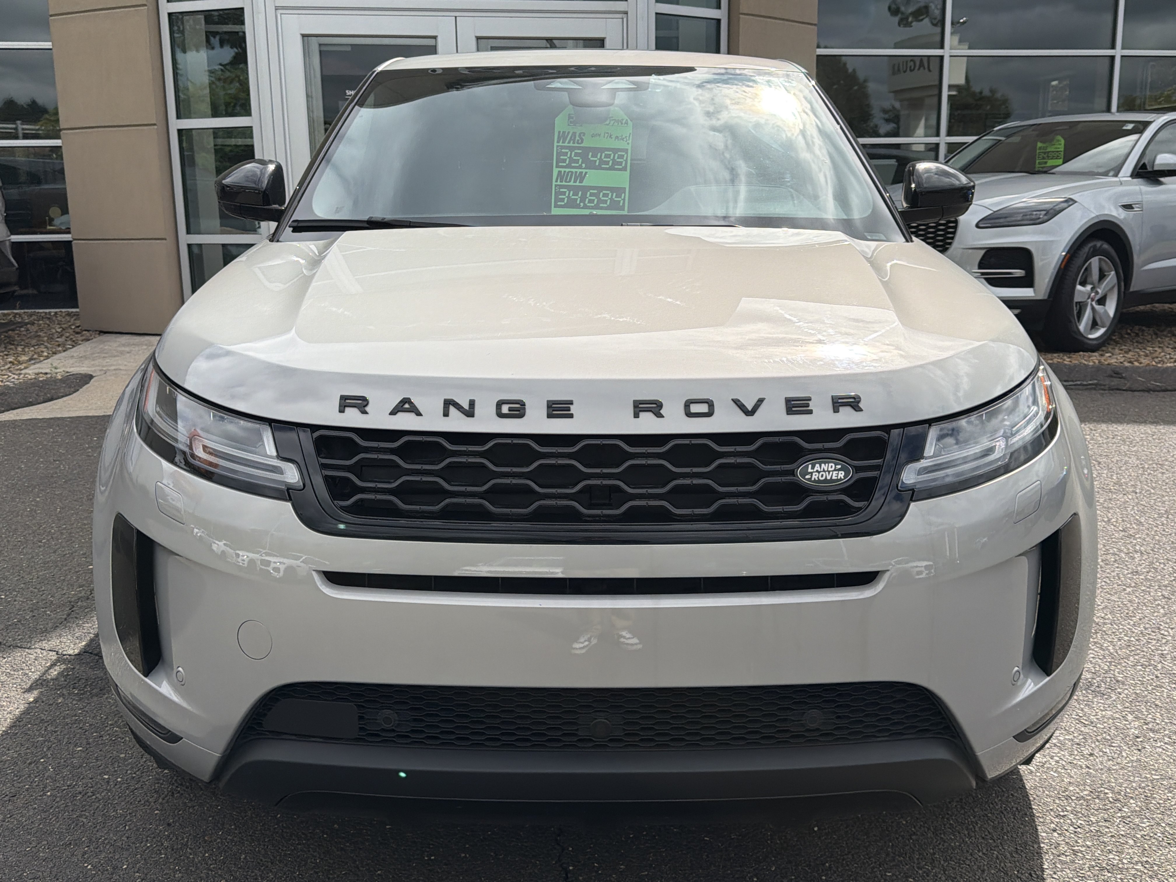 Used 2023 Land Rover Range Rover Evoque SE AWD/4WD image 9