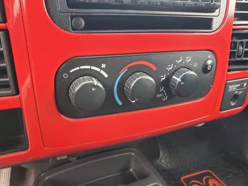 Used 2001 Dodge Dakota 2WD Club Cab image 18