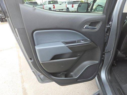 Used 2022 Chevrolet Colorado Z71 w/ Trail Boss Package AWD/4WD image 17