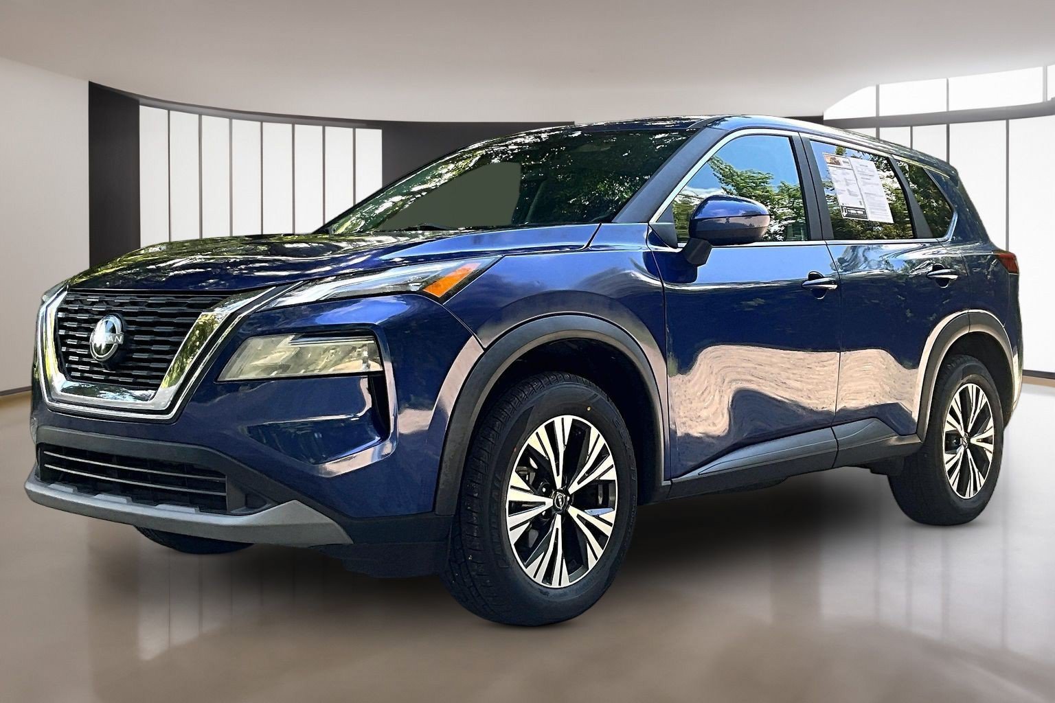 Used 2023 Nissan Rogue SV AWD/4WD image 3